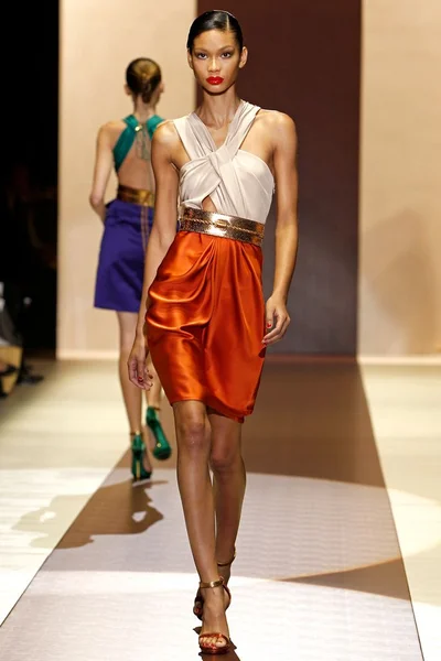 Look 8
